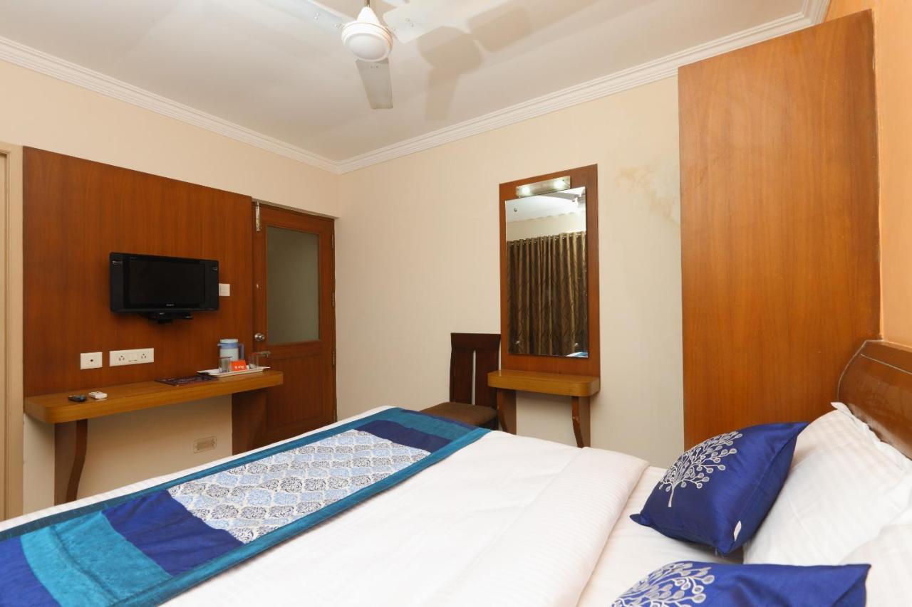 Hotel Oyo 15963 Manor 3*