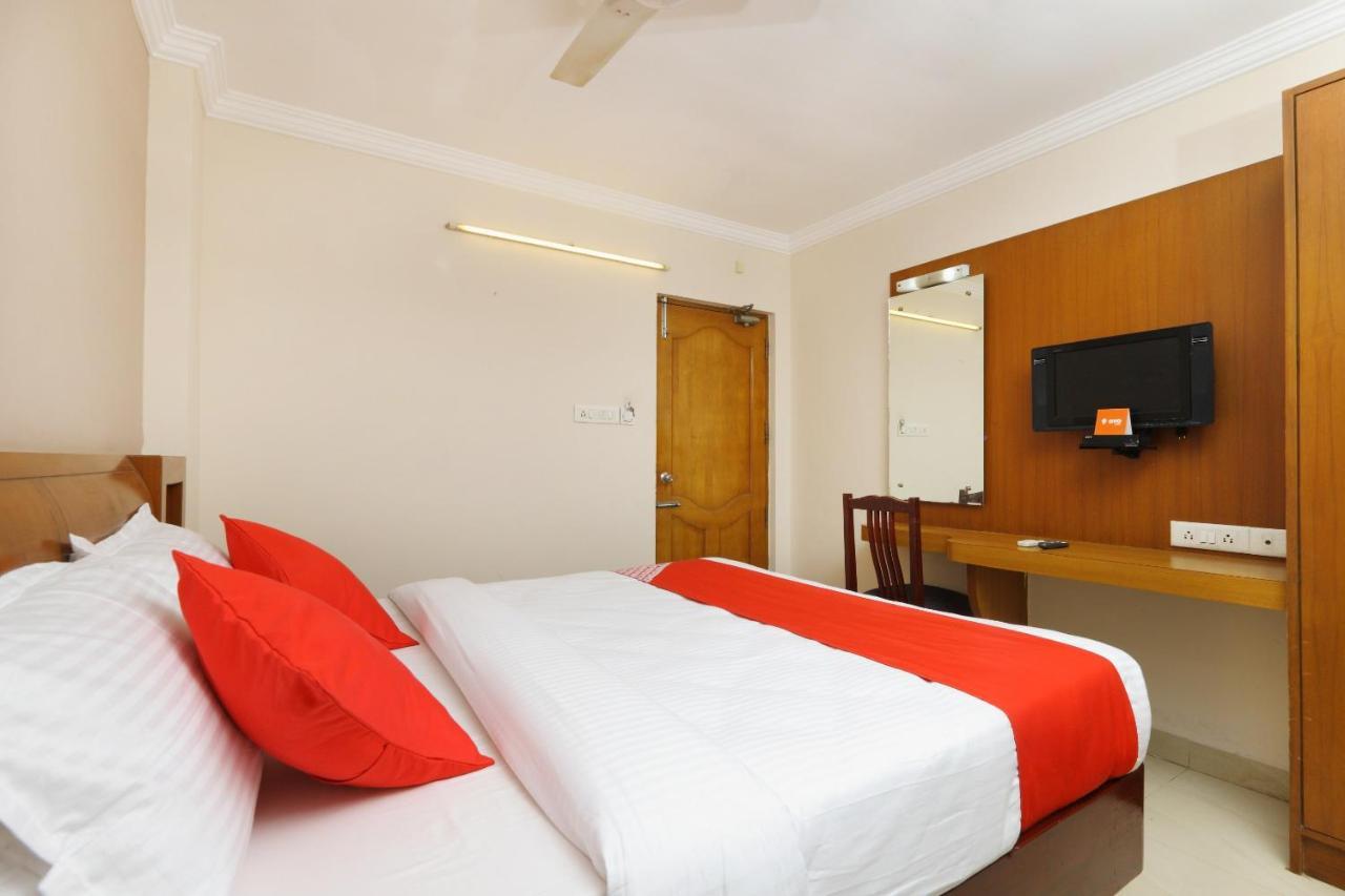 Oyo 15963 Manor 3*
